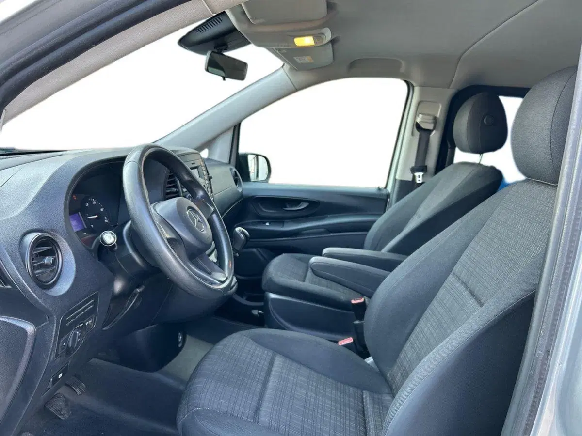 Mercedes-Benz Vito usata a Milano (9)