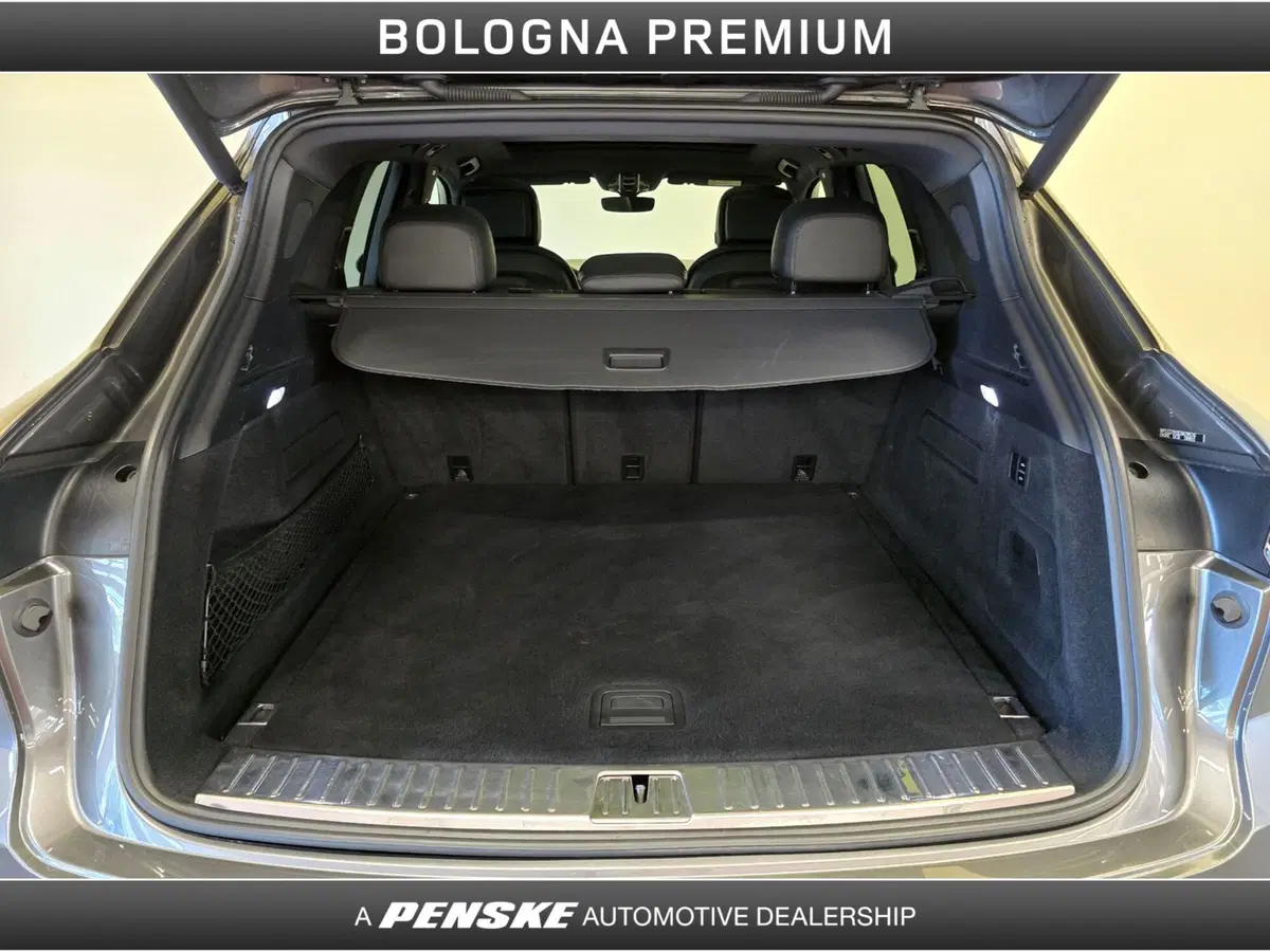 Porsche Cayenne usata a Bologna (10)