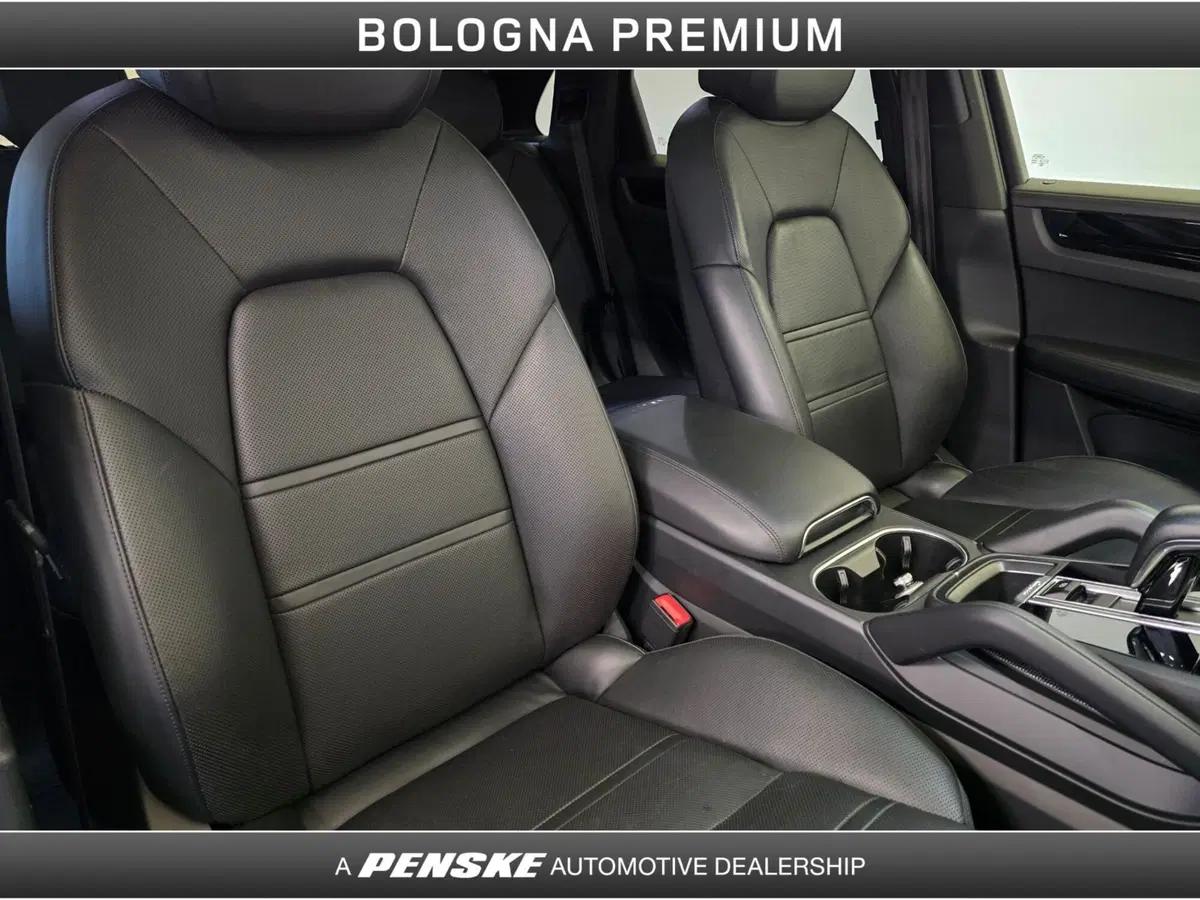 Porsche Cayenne usata a Bologna (16)
