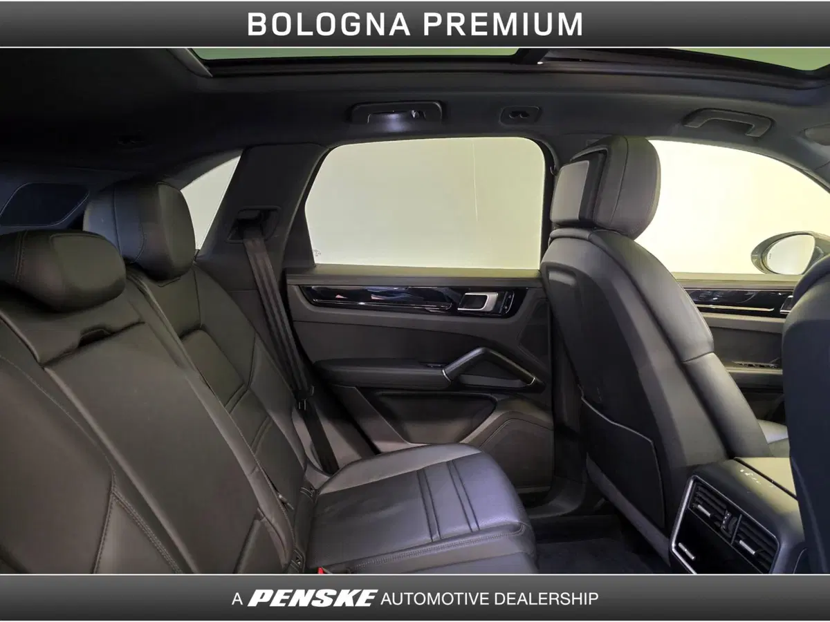 Porsche Cayenne usata a Bologna (5)