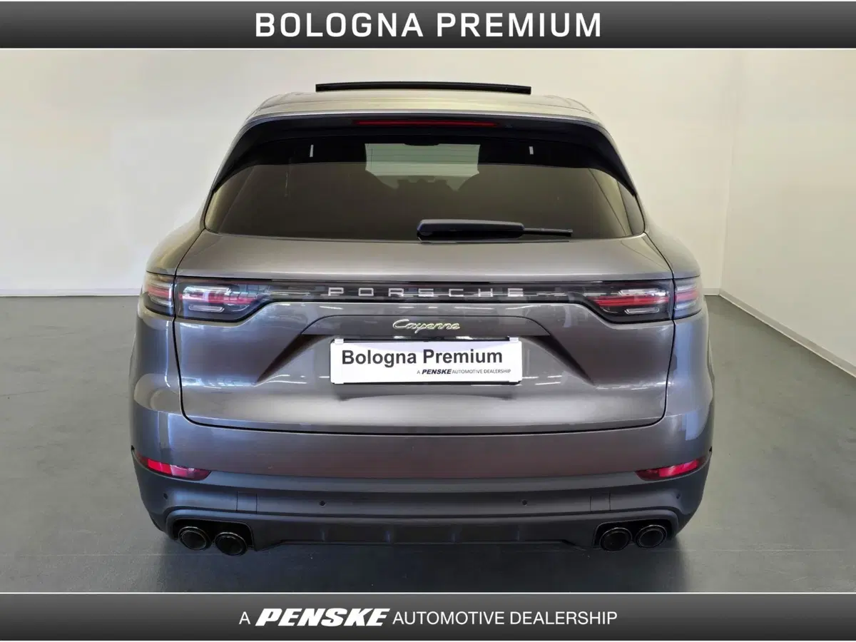 Porsche Cayenne usata a Bologna (7)
