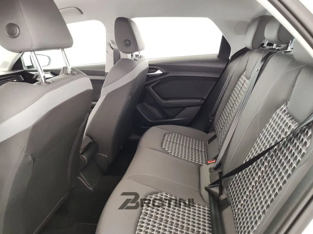 Audi A1 Sportback usata a Massa-Carrara (10)