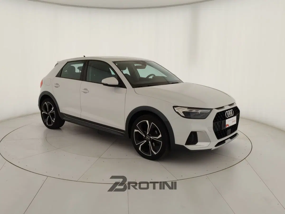Audi A1 Sportback usata a Massa-Carrara (4)
