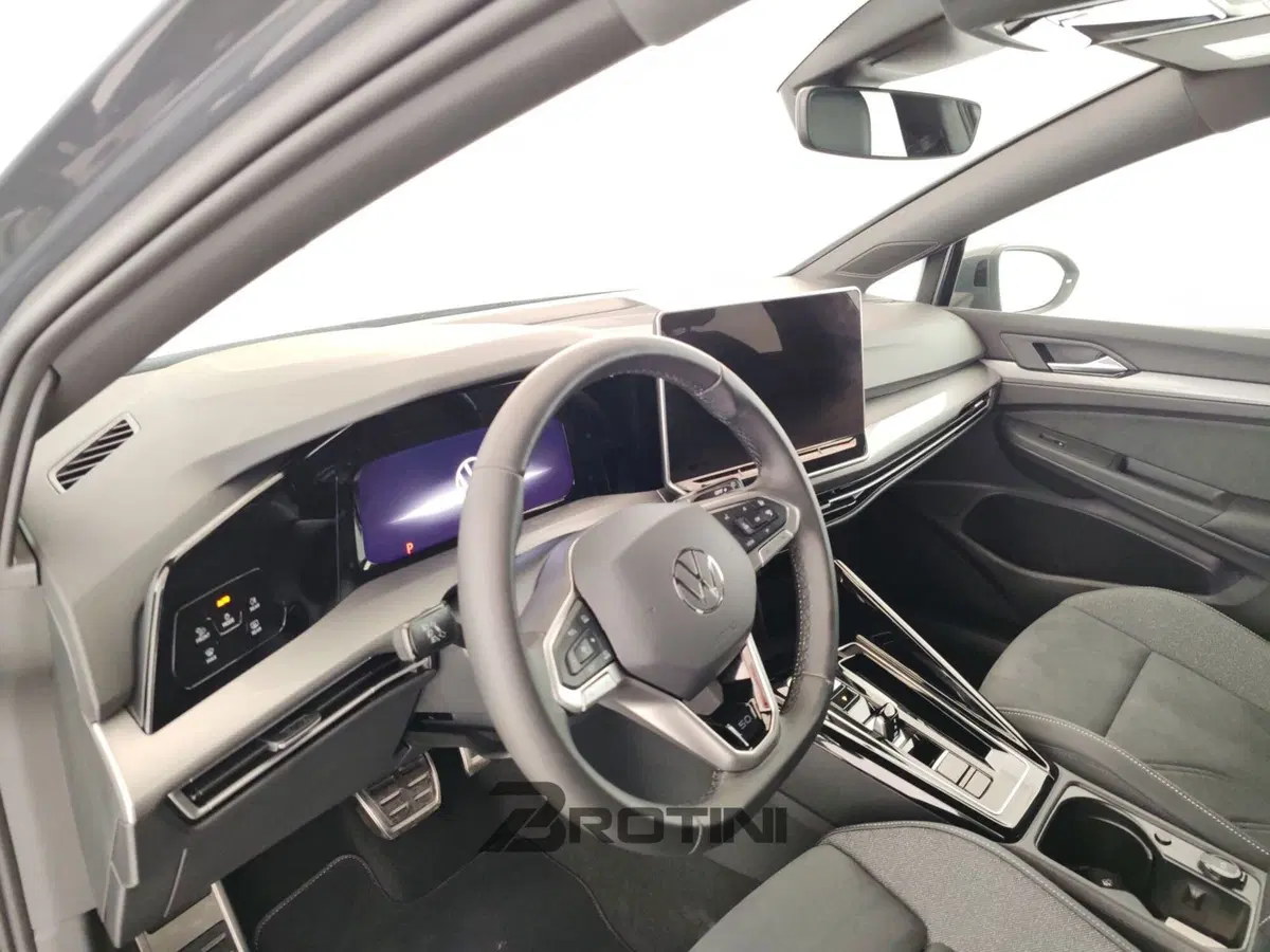 Volkswagen Golf usata a Massa-Carrara (9)