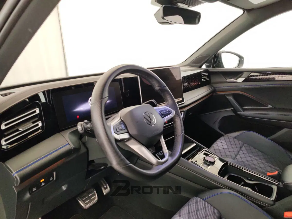 Volkswagen Tiguan usata a Massa-Carrara (8)