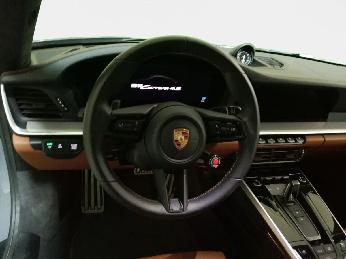 Porsche 911 Coupé usata a Bari (14)