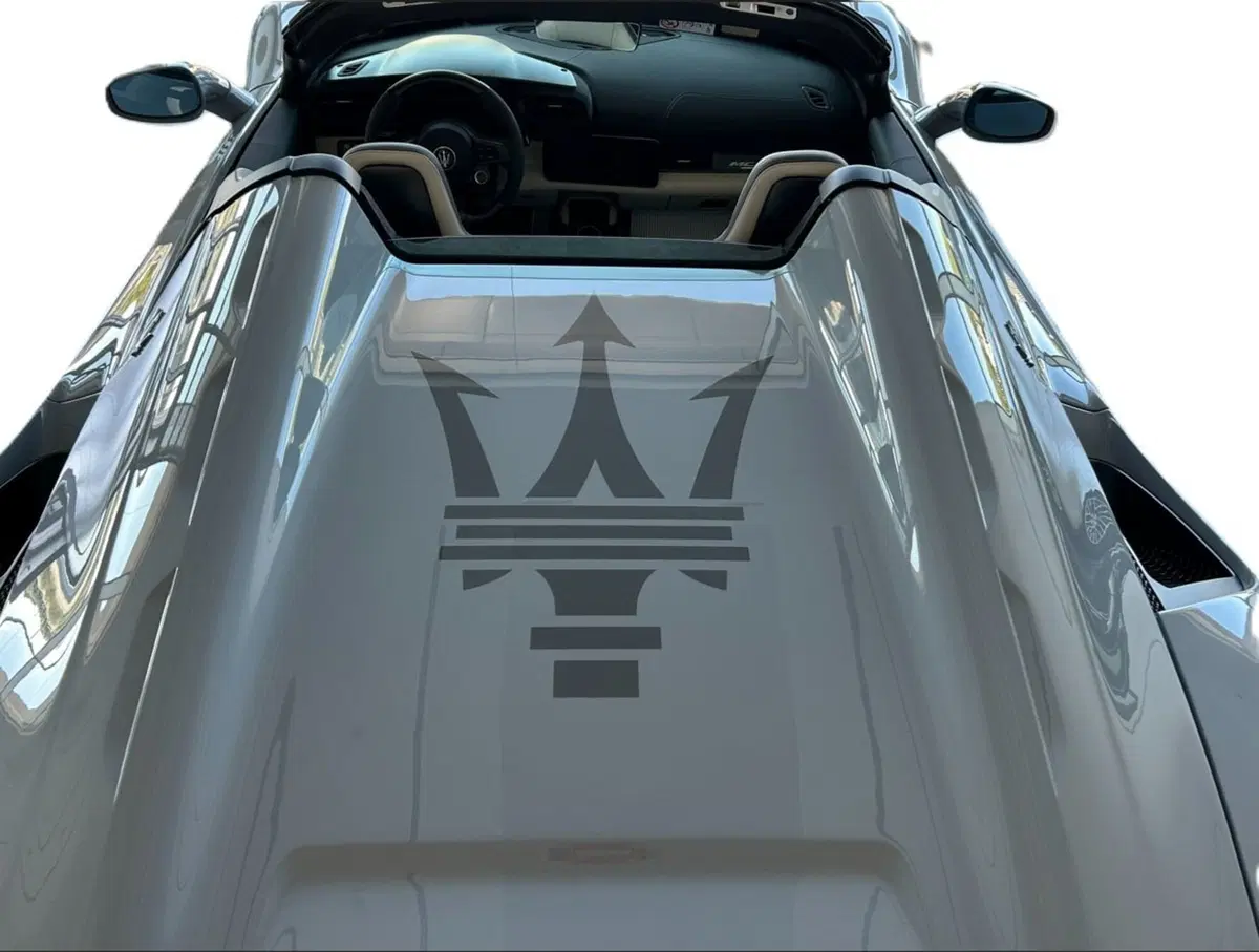 Maserati MC20 Spider usata a Ancona (19)