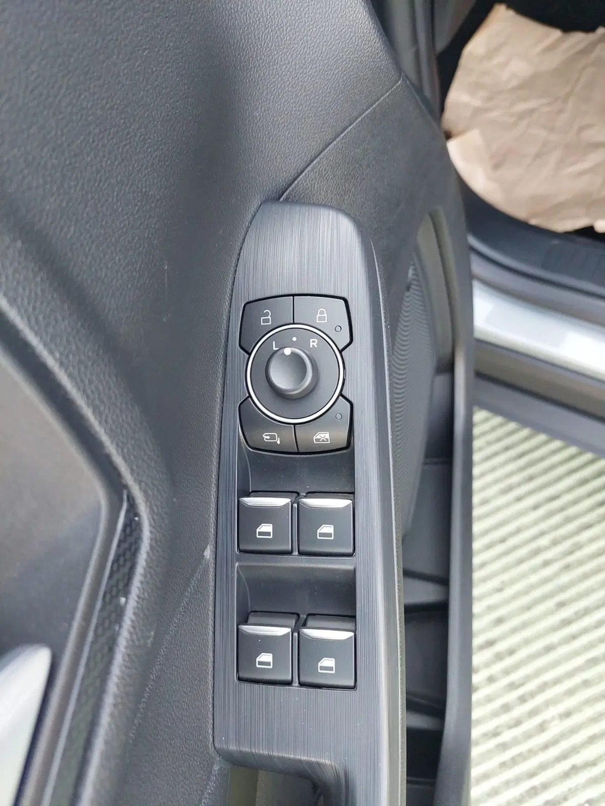 Ford Kuga usata a Treviso (6)
