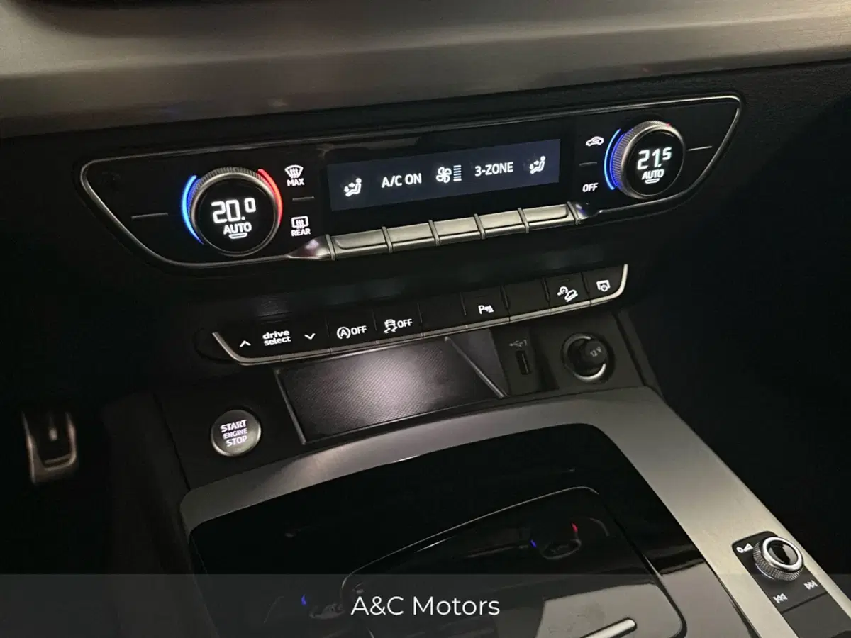 Audi Q5 Sportback usata a Napoli (14)