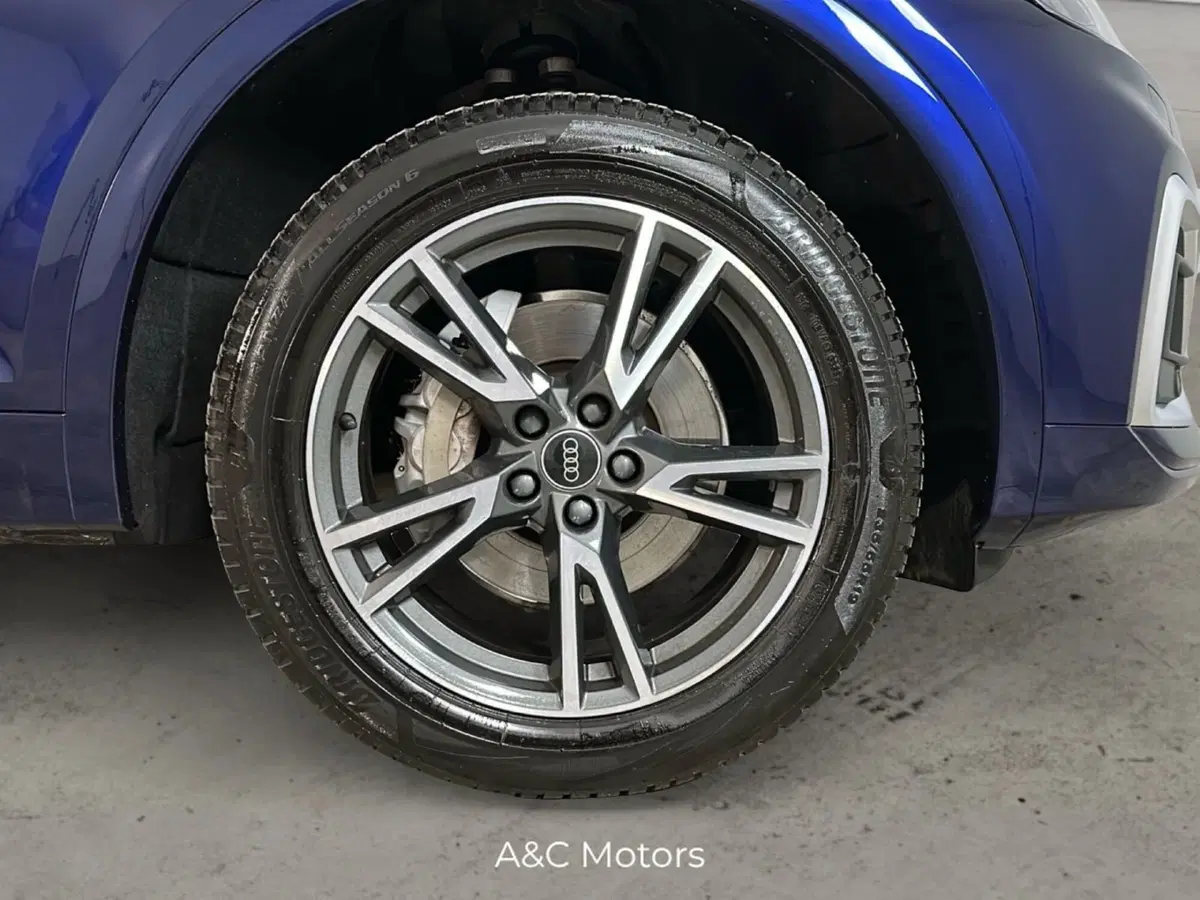 Audi Q5 Sportback usata a Napoli (17)