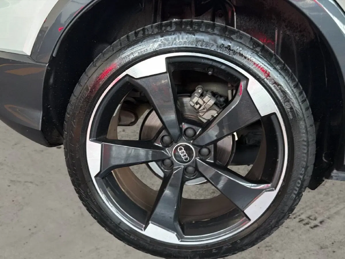 Audi Q2 usata a Napoli (15)
