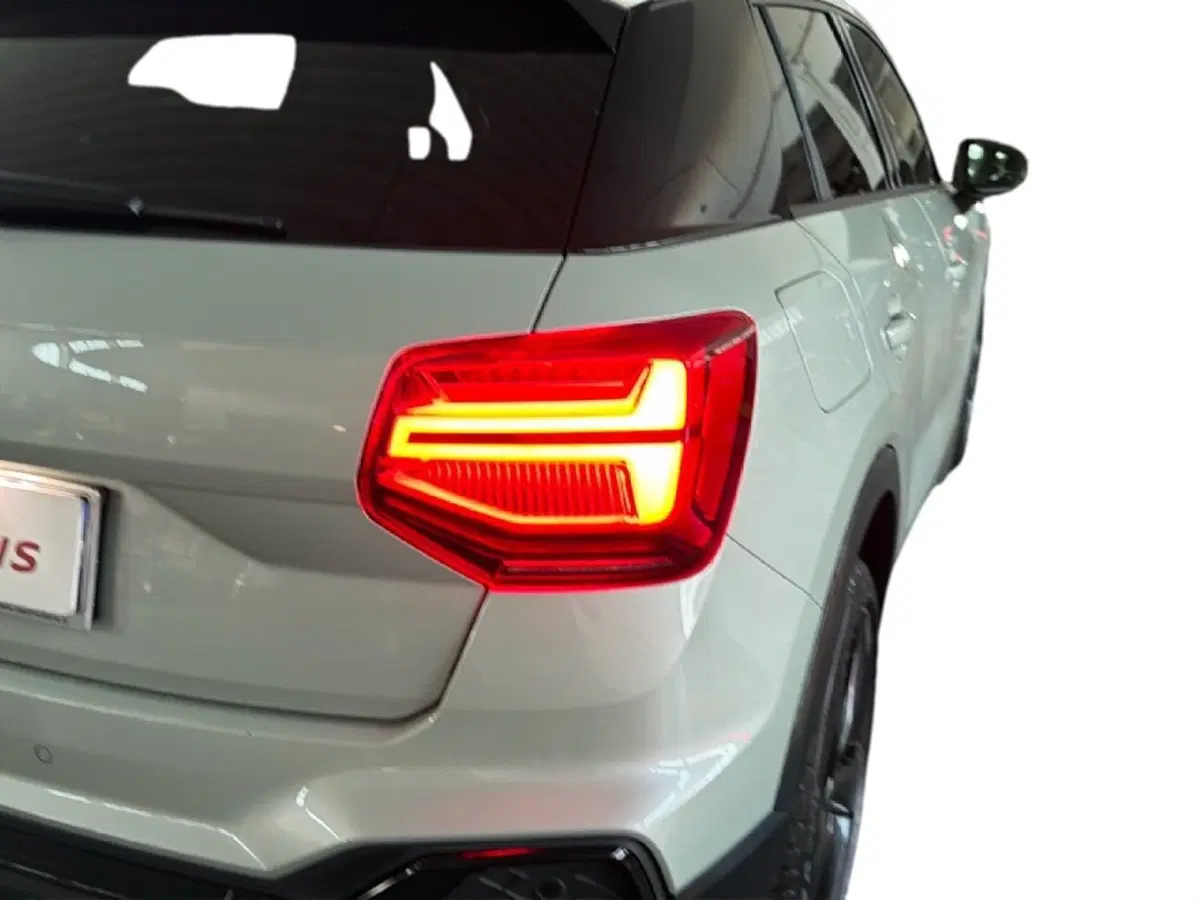 Audi Q2 usata a Napoli (17)