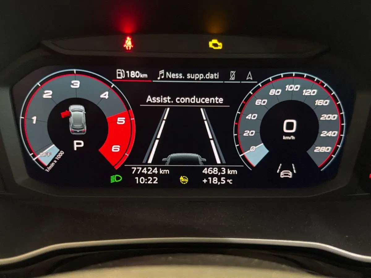 Audi Q3 Sportback usata a Napoli (10)