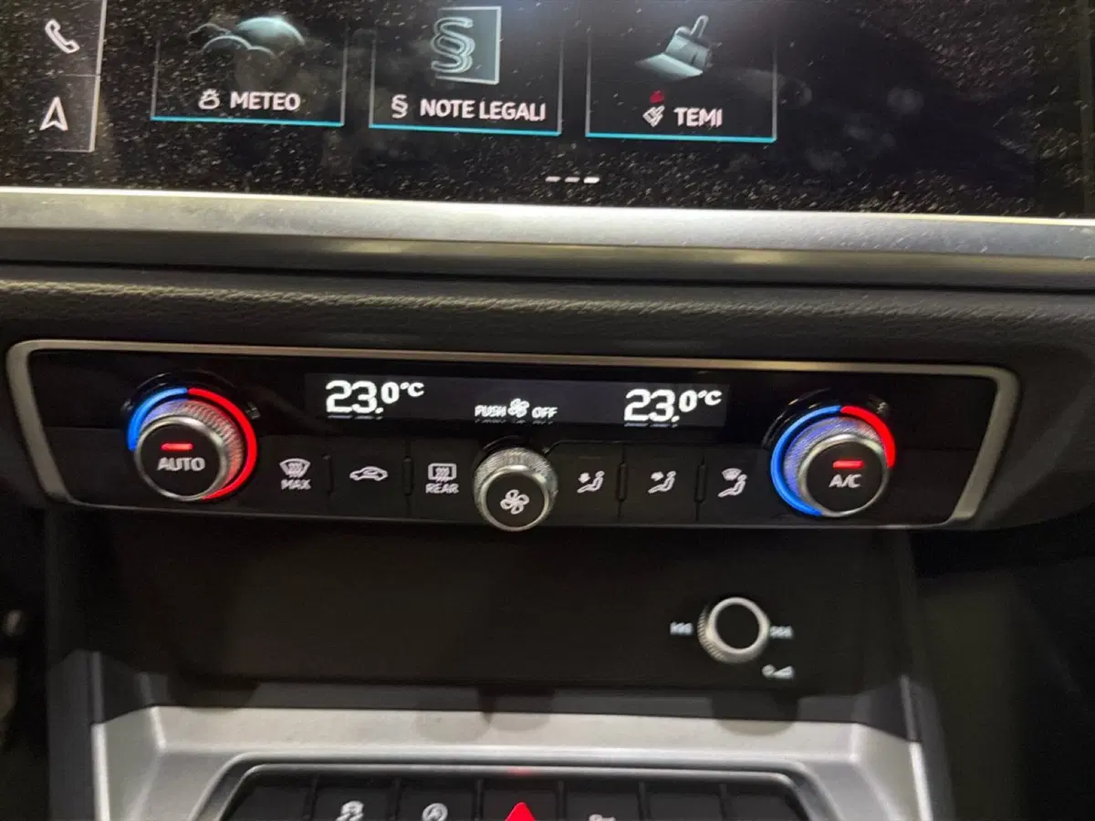 Audi Q3 Sportback usata a Napoli (12)