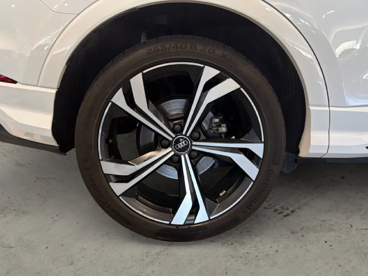 Audi Q3 Sportback usata a Napoli (18)