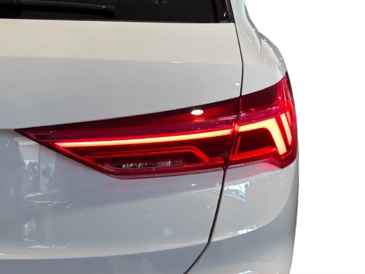 Audi Q3 Sportback usata a Napoli (20)