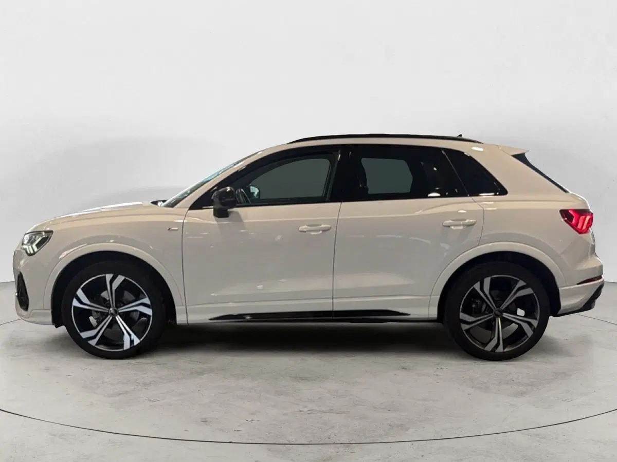 Audi Q3 Sportback usata a Napoli (4)