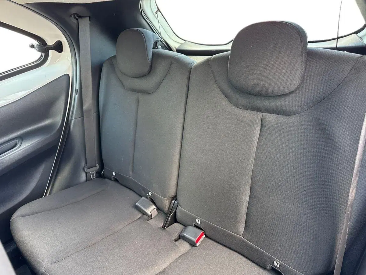 Toyota Aygo X usata a Palermo (11)