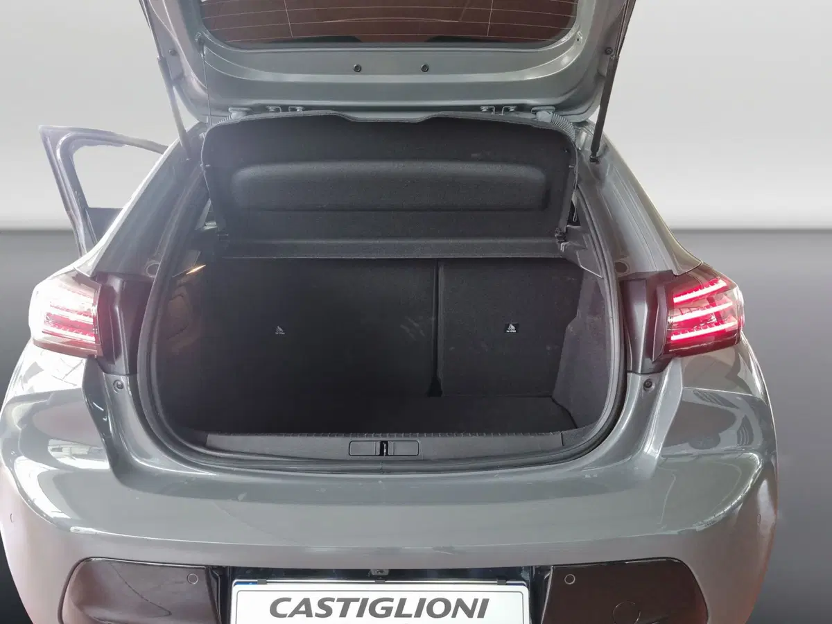 Peugeot 208 usata a Varese (15)