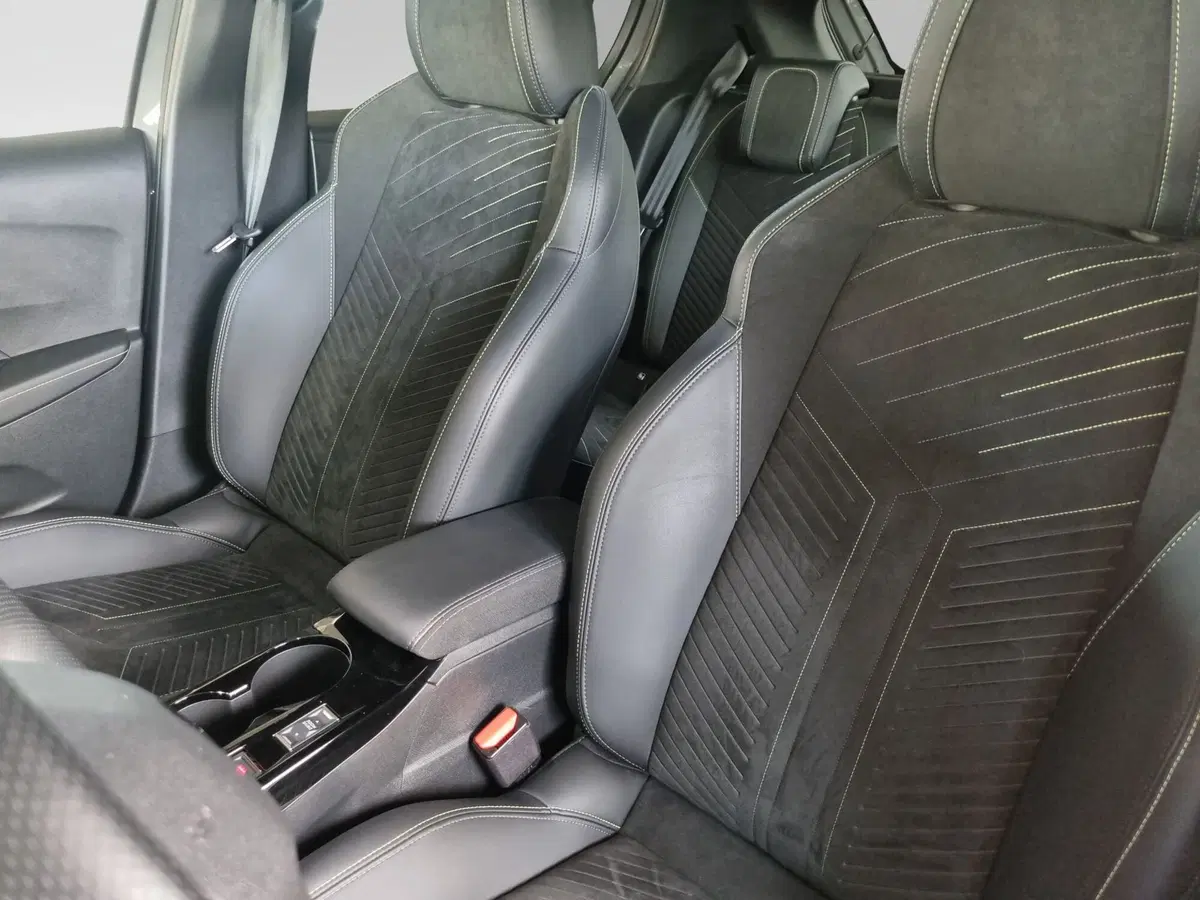Peugeot 208 usata a Varese (8)