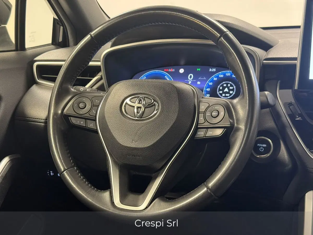 Toyota Corolla Touring Sports usata a Varese (12)