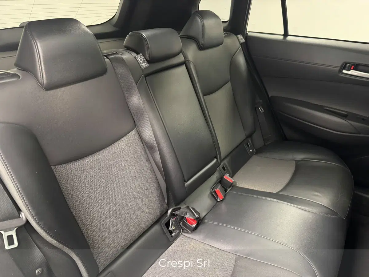 Toyota Corolla Touring Sports usata a Varese (15)