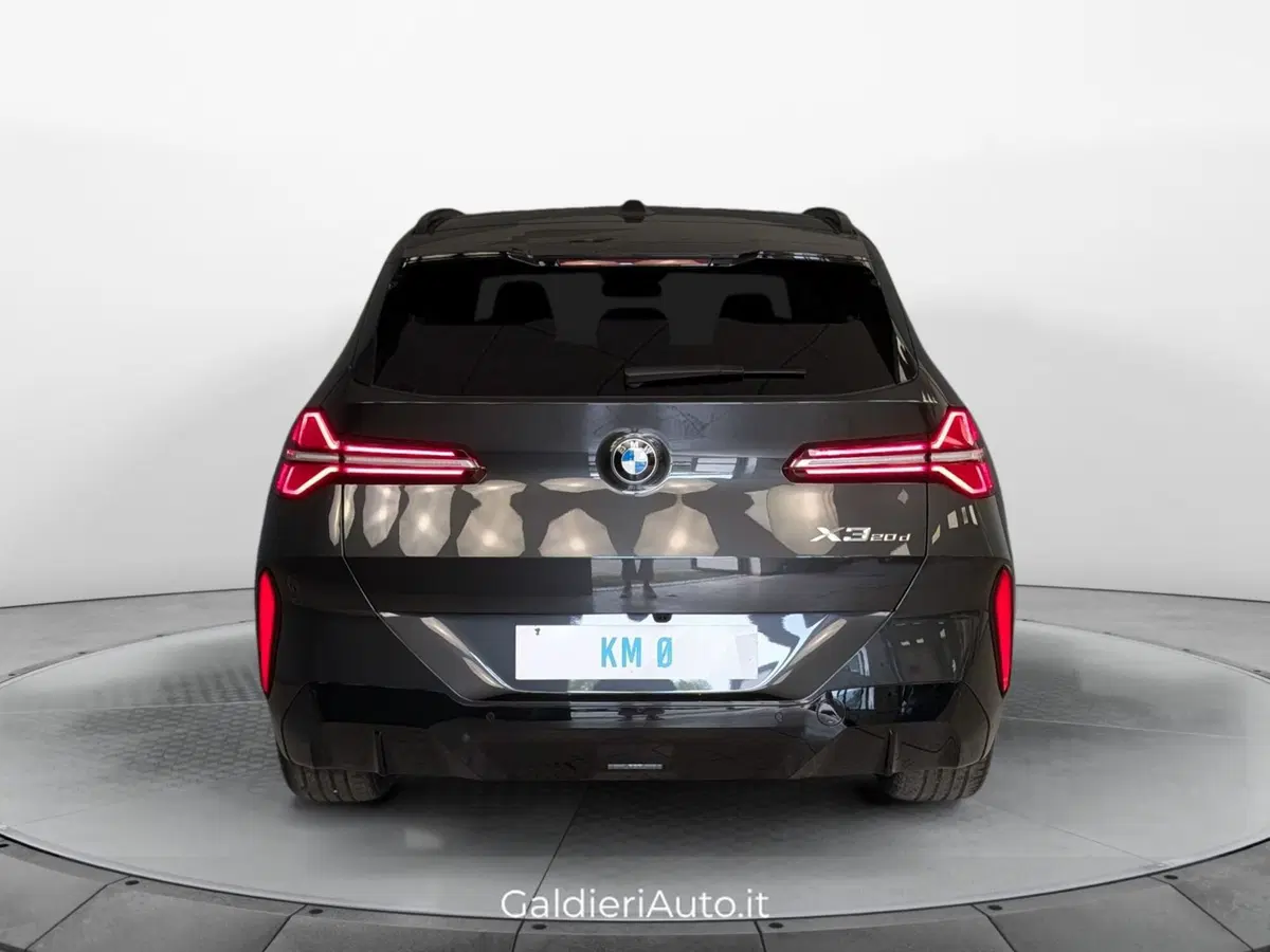 BMW X3 nuova a Salerno (4)