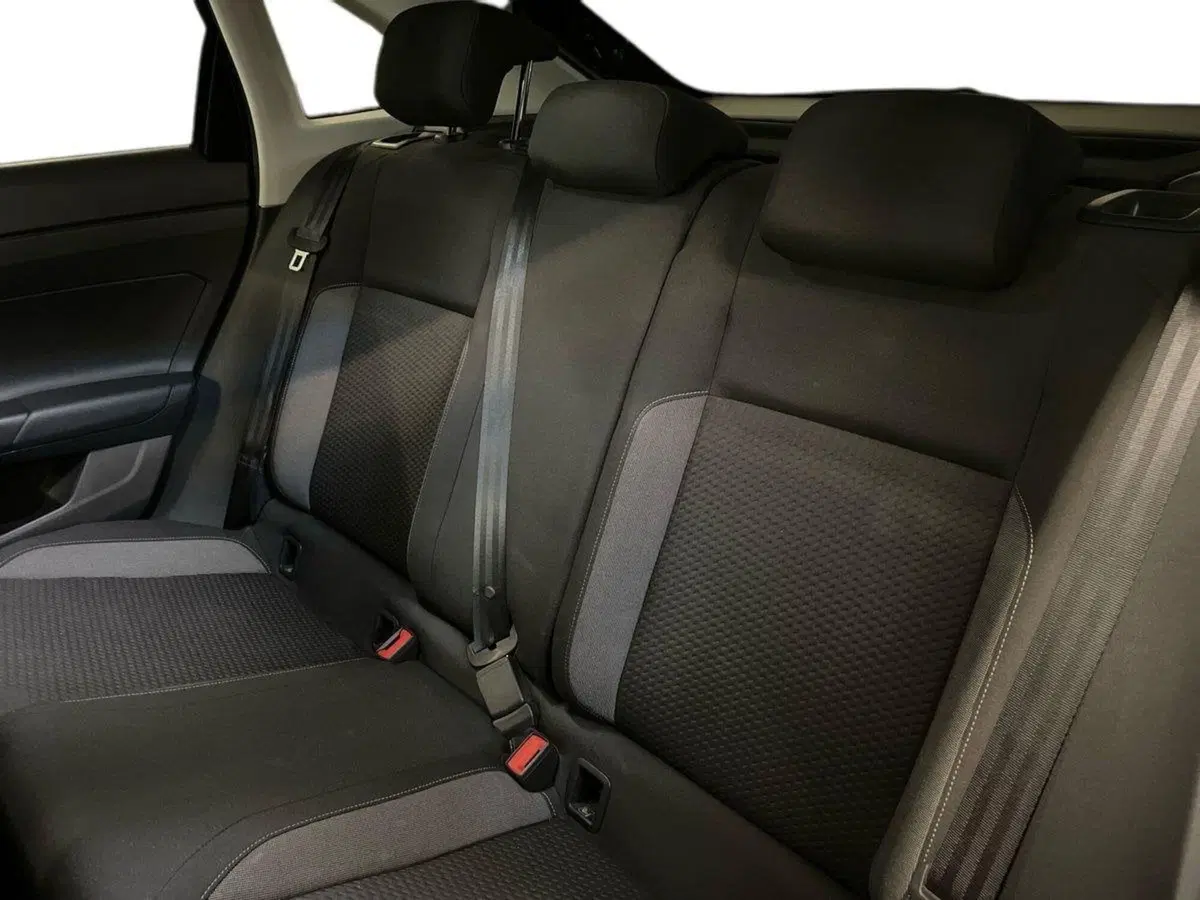 Volkswagen Taigo usata a Prato (12)