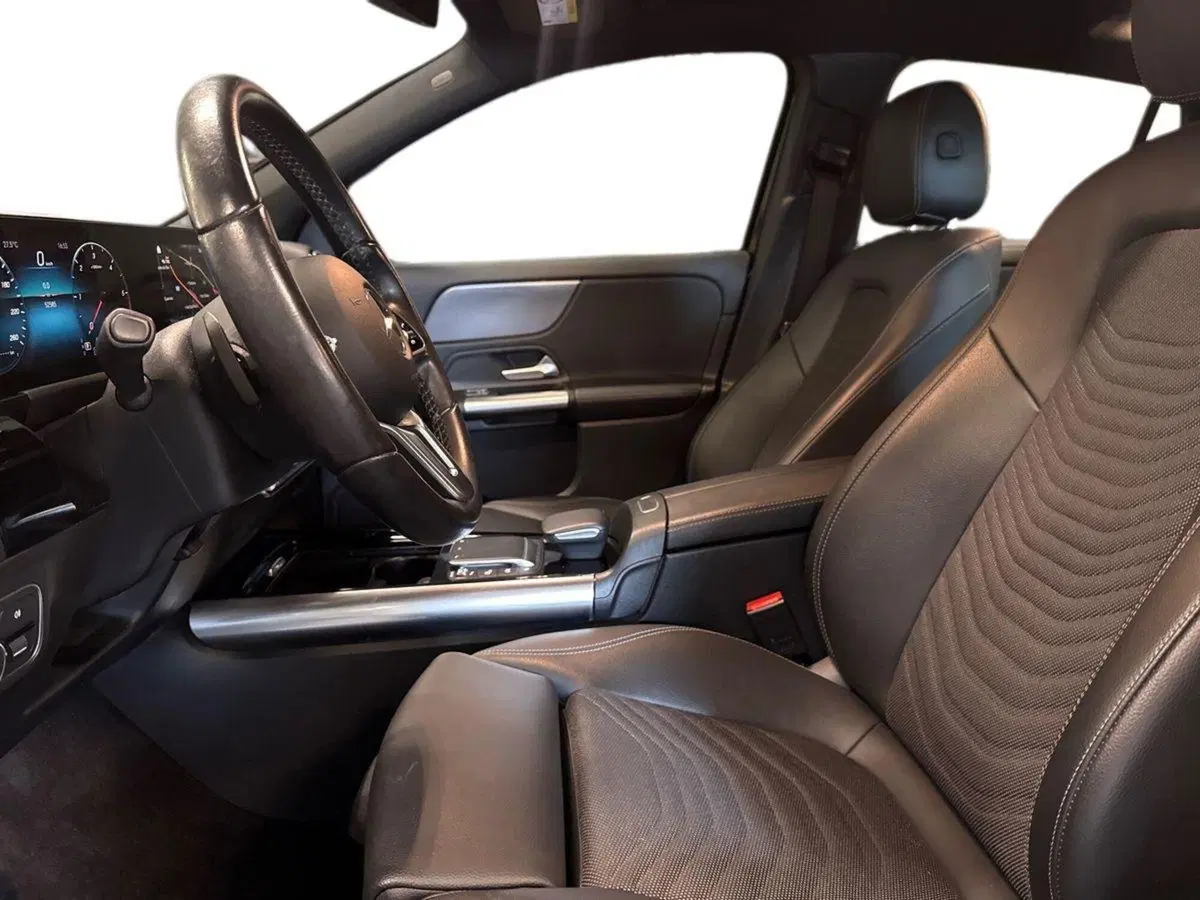 Mercedes-Benz GLA SUV usata a Prato (10)