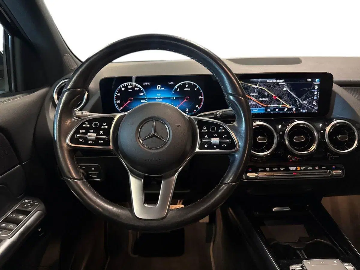 Mercedes-Benz GLA SUV usata a Prato (11)