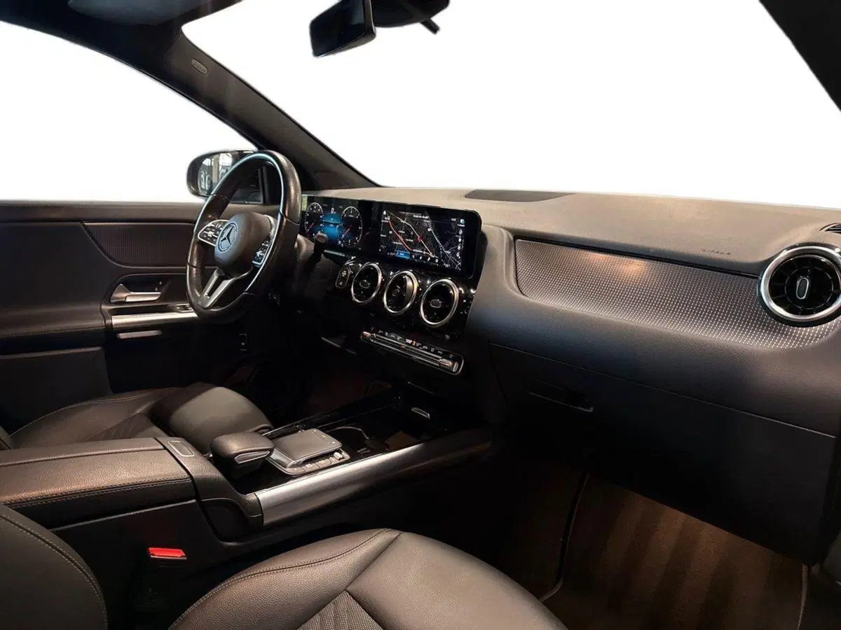 Mercedes-Benz GLA SUV usata a Prato (15)