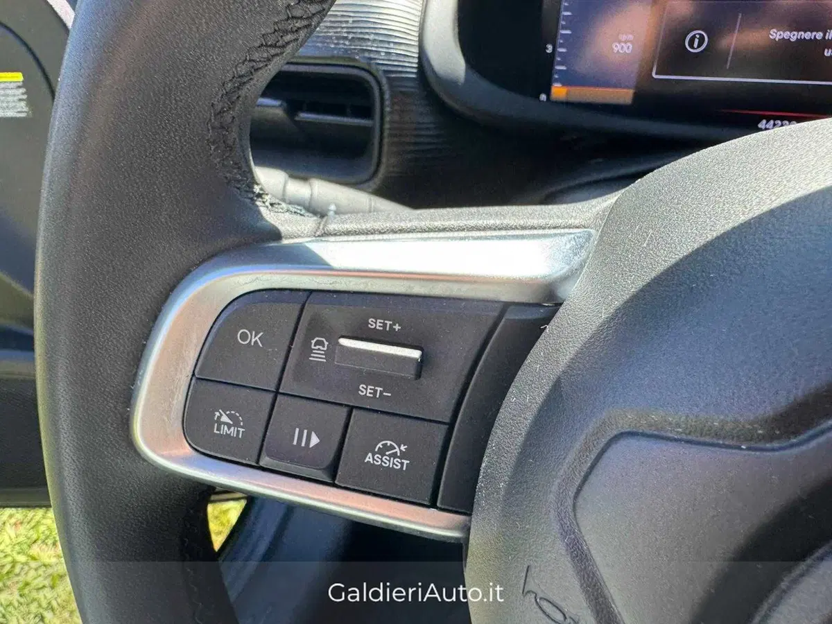 Jeep Avenger usata a Salerno (20)