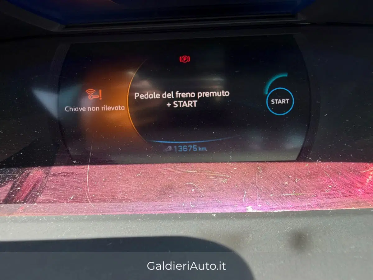 Peugeot 208 usata a Salerno (9)