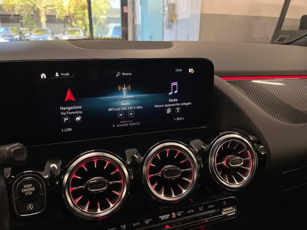 Mercedes-Benz GLA SUV usata a Firenze (12)