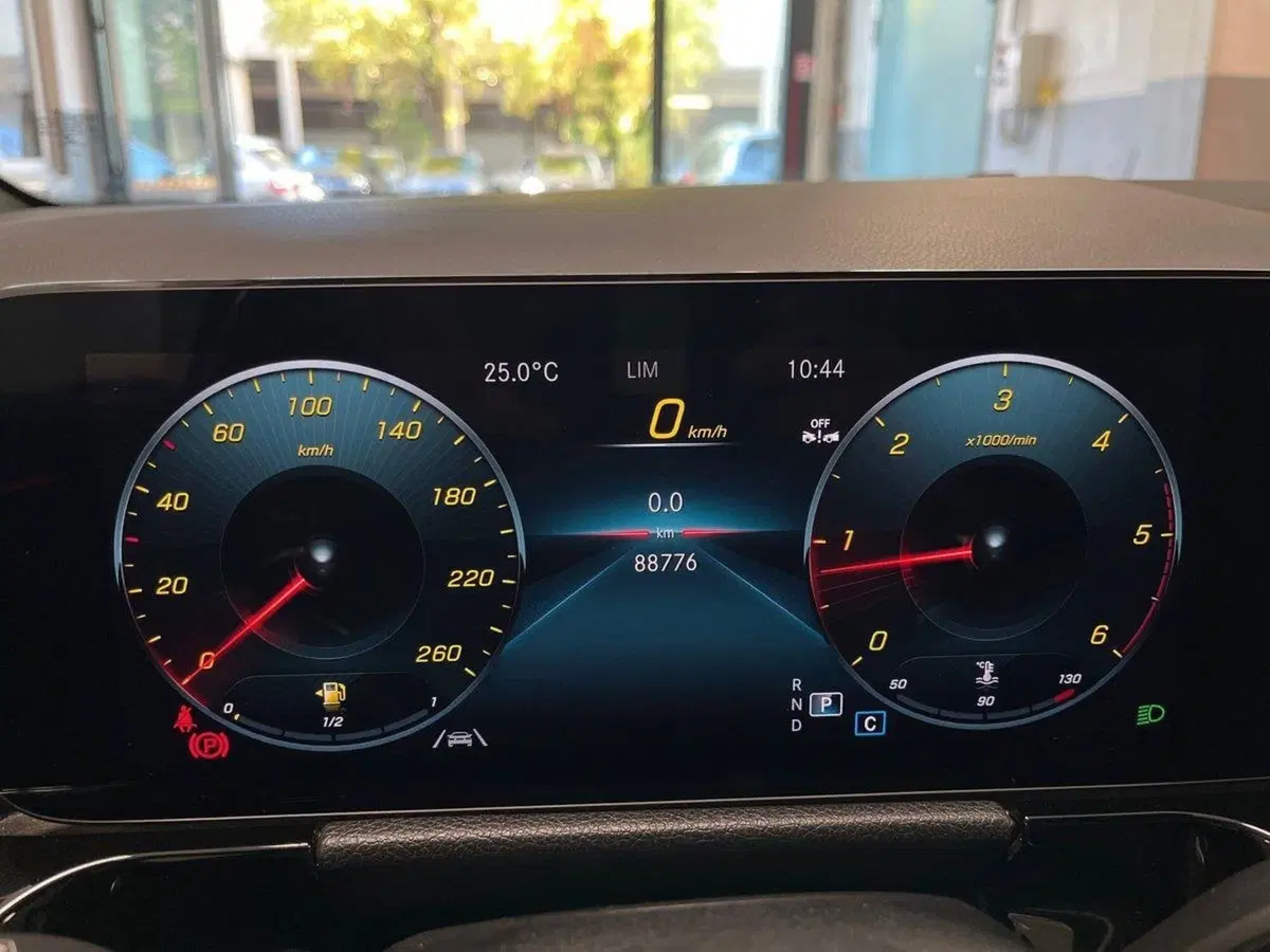 Mercedes-Benz GLA SUV usata a Firenze (13)