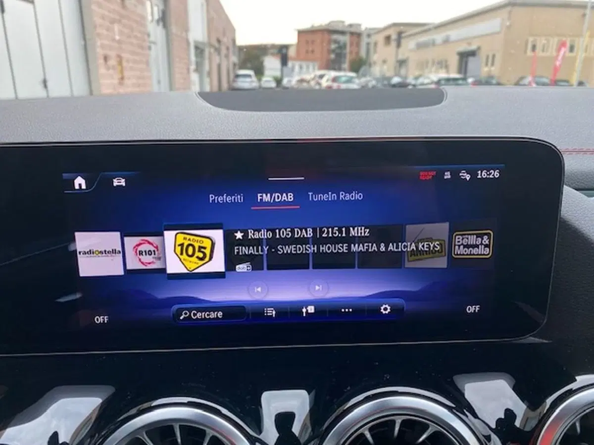Mercedes-Benz EQA usata a Firenze (19)