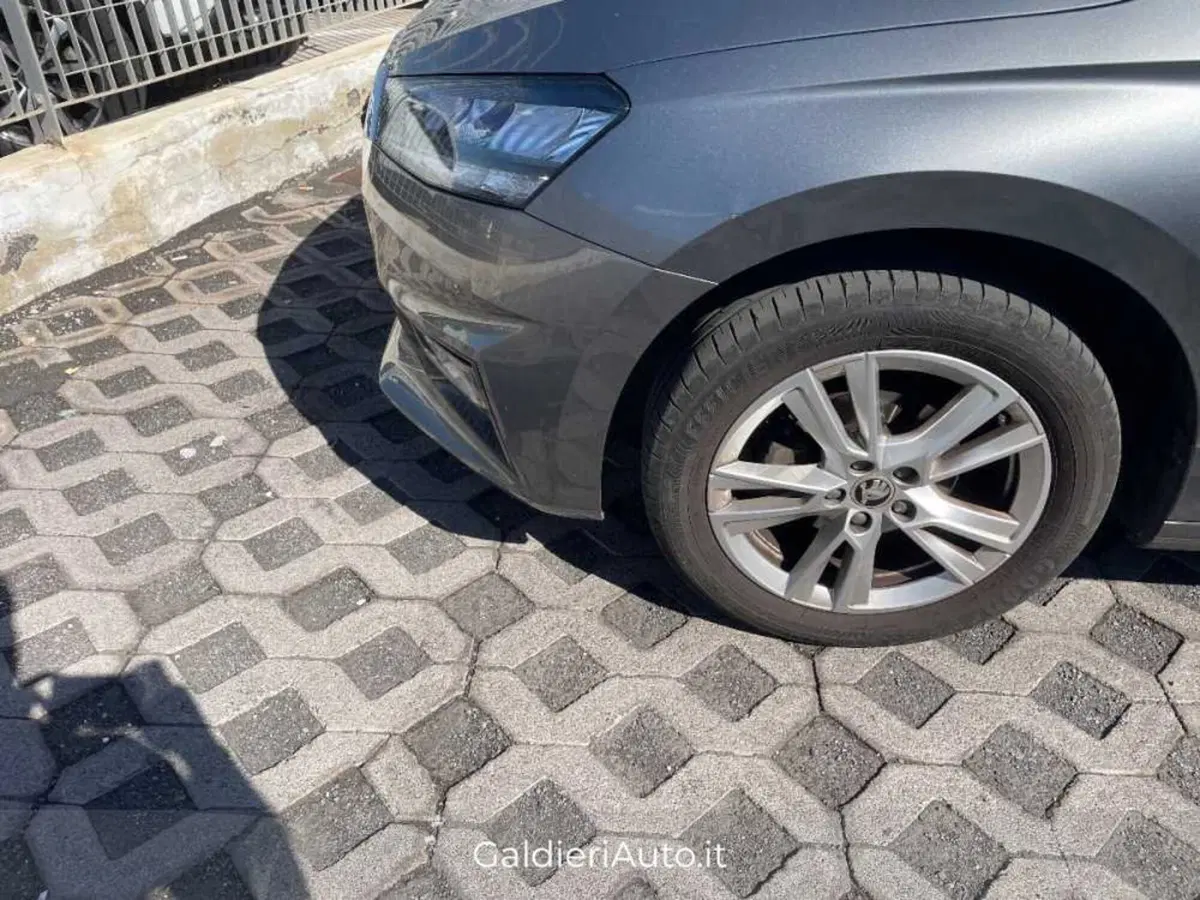 Skoda Fabia usata a Salerno (15)