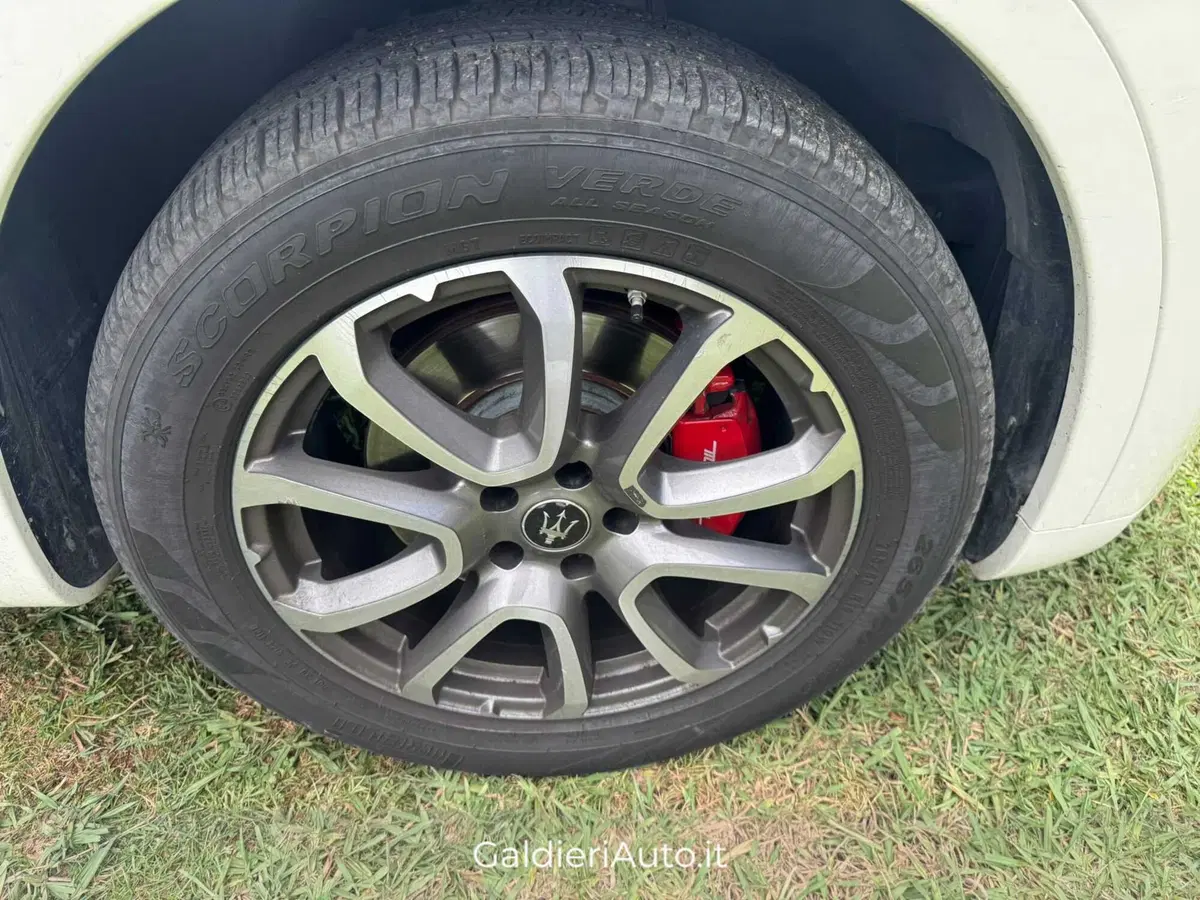 Maserati Levante usata a Salerno (16)