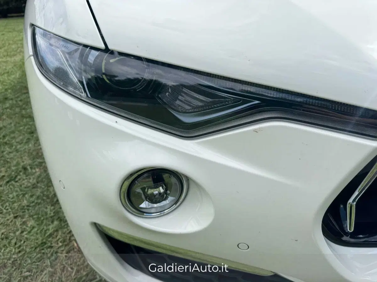 Maserati Levante usata a Salerno (20)