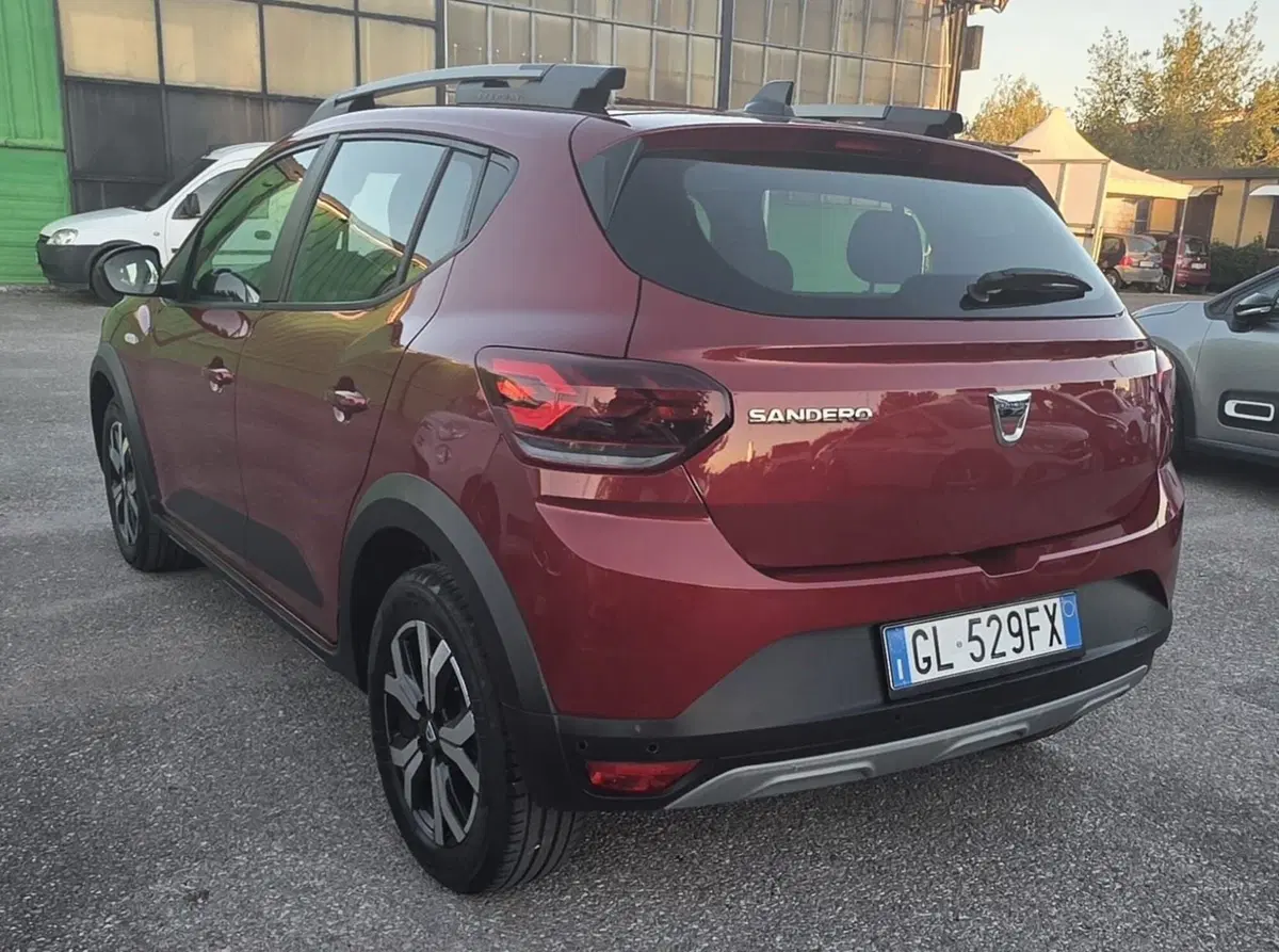 Dacia Sandero usata a Firenze (2)