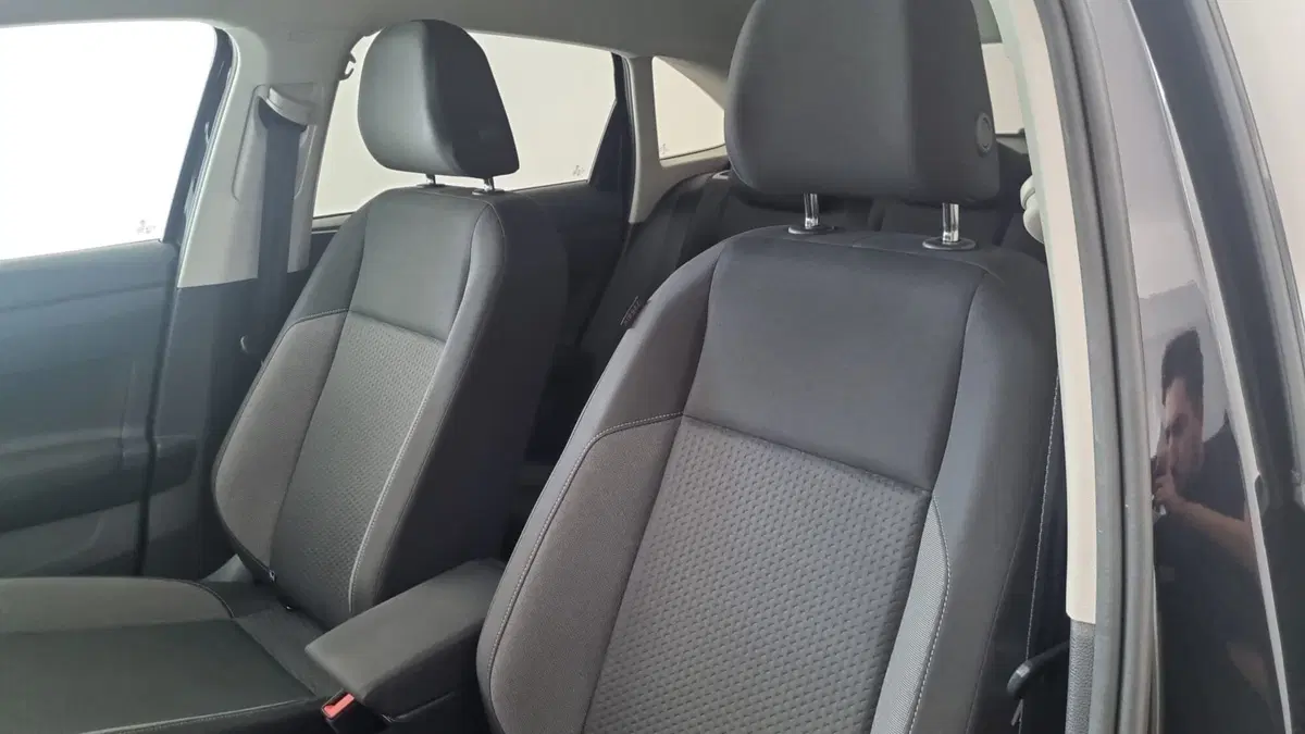 Volkswagen Taigo usata a L'Aquila (6)