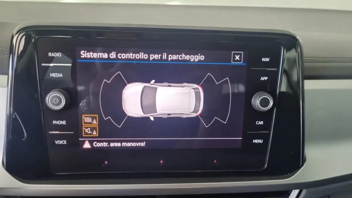 Volkswagen T-Roc usata a L'Aquila (13)