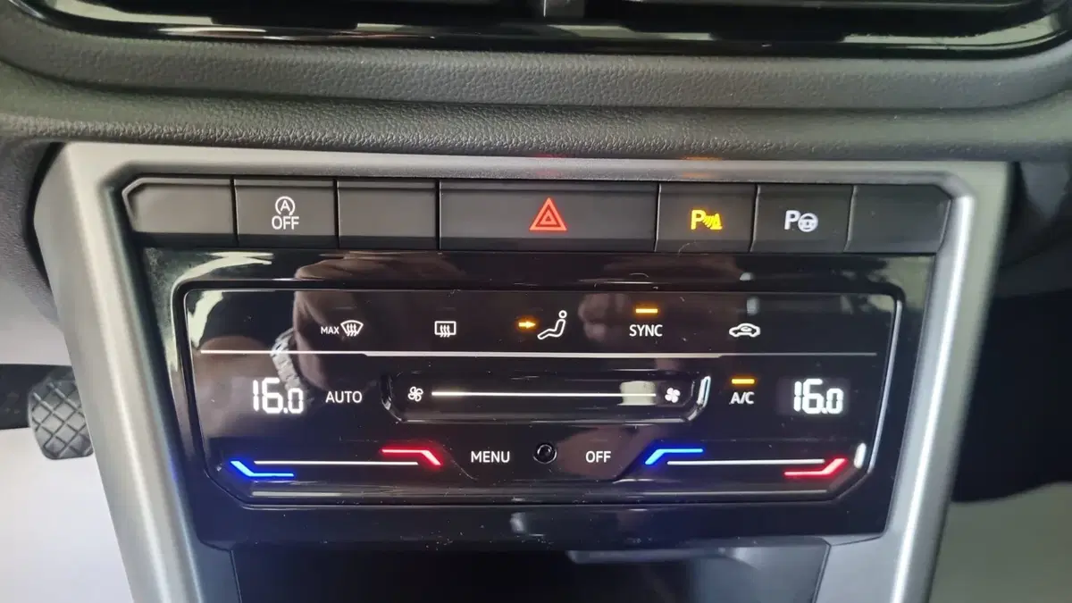 Volkswagen T-Roc usata a L'Aquila (14)