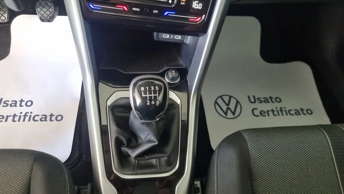 Volkswagen T-Roc usata a L'Aquila (15)