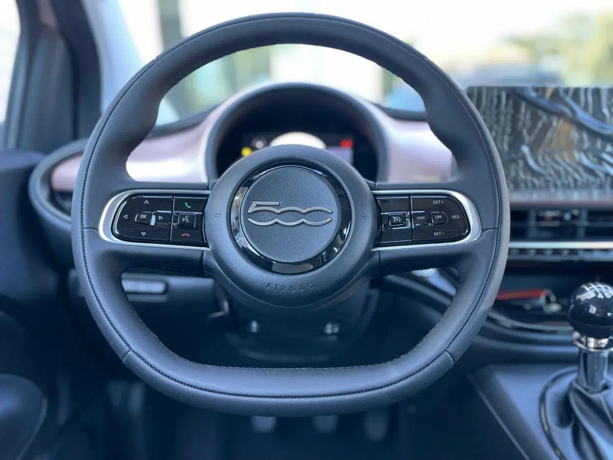 Fiat 500 nuova a Ancona (12)