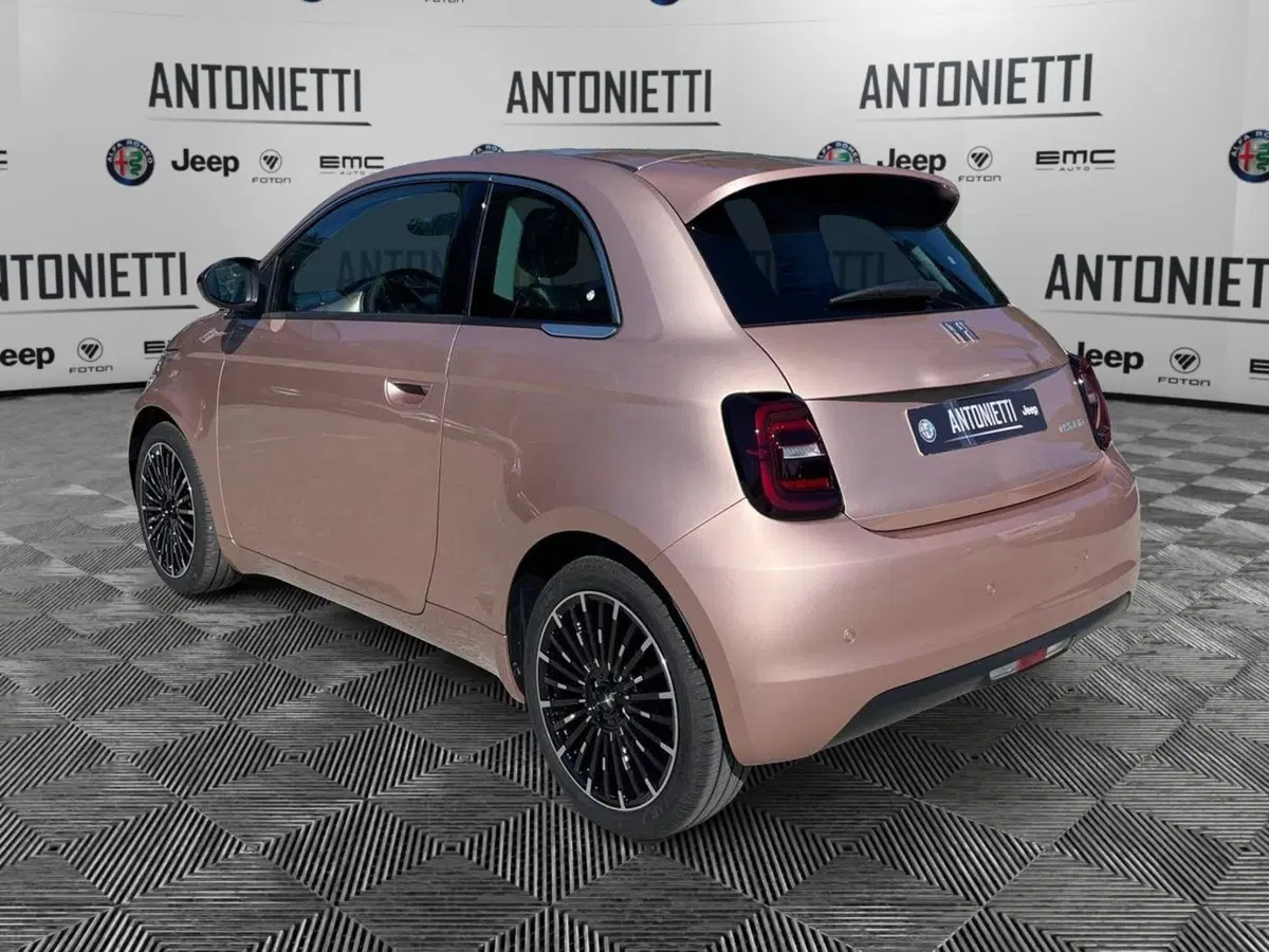 Fiat 500 nuova a Ancona (7)