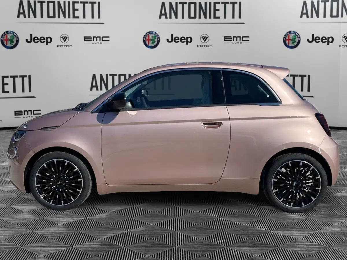 Fiat 500 nuova a Ancona (8)