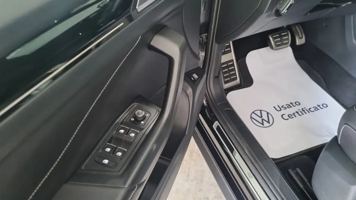 Volkswagen T-Roc usata a L'Aquila (11)