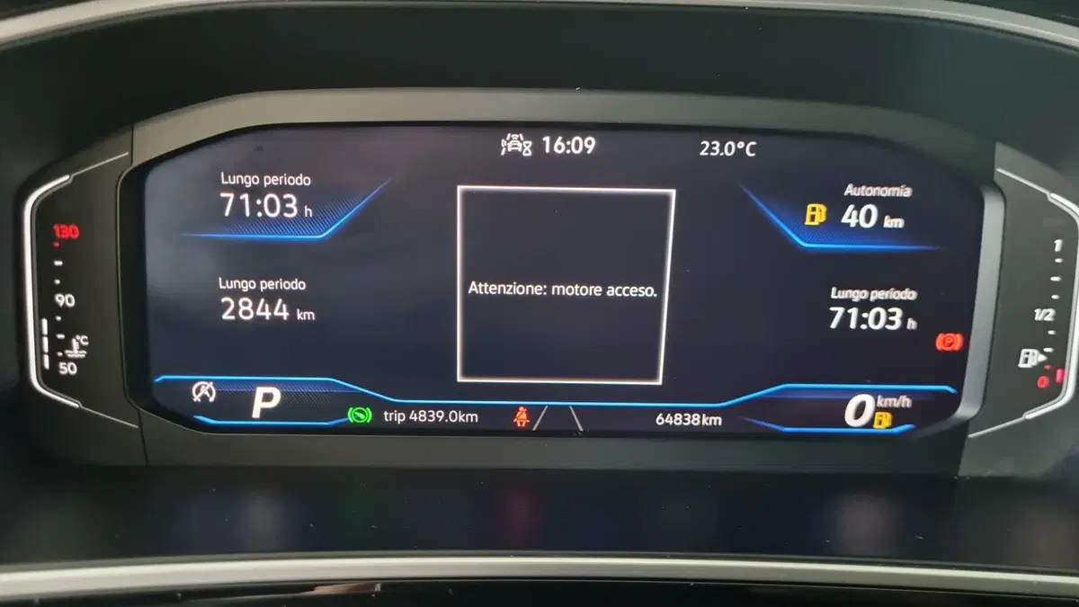Volkswagen T-Roc usata a L'Aquila (14)