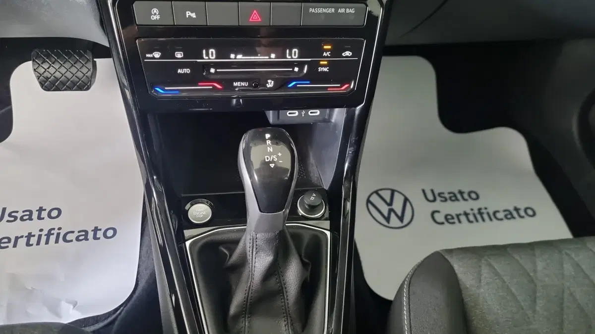 Volkswagen T-Cross usata a L'Aquila (14)